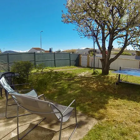 Proche De L'ile De Re La Rochelle (Charente-Maritime)